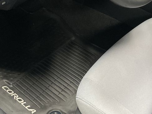 Used 2020 Toyota Corolla SE FWD image 17