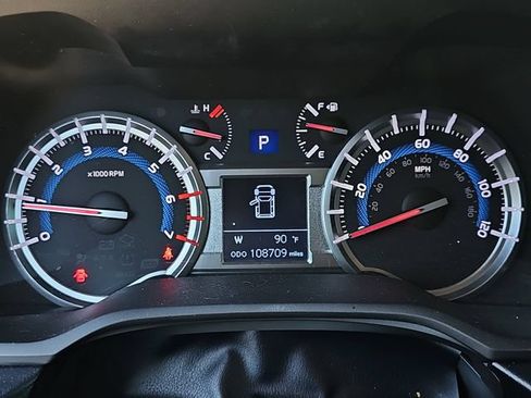 Used 2019 Toyota 4Runner Limited AWD/4WD image 15
