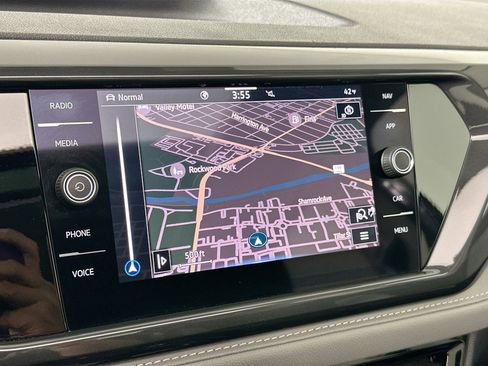 Certified 2023 Volkswagen Taos SEL image 13