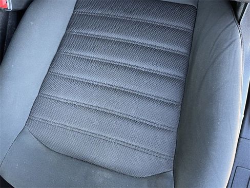 Used 2020 Ford Fusion SE image 12