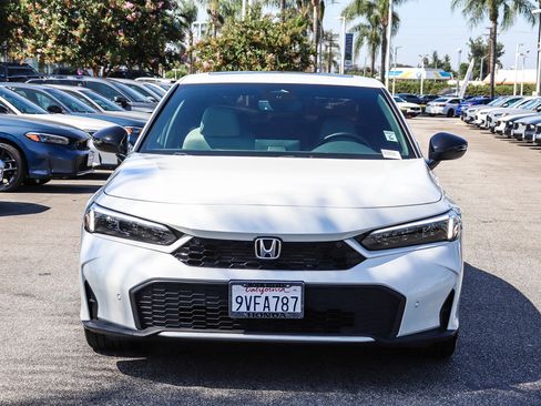 Used 2025 Honda Civic Sport Touring image 2