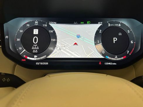 Used 2024 Land Rover Range Rover Long Wheelbase SE image 20