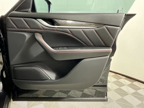 Used 2023 Maserati Levante GT image 21