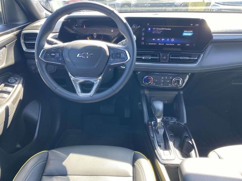 Used 2025 Chevrolet TrailBlazer ACTIV w/ Driver Confidence Package image 9