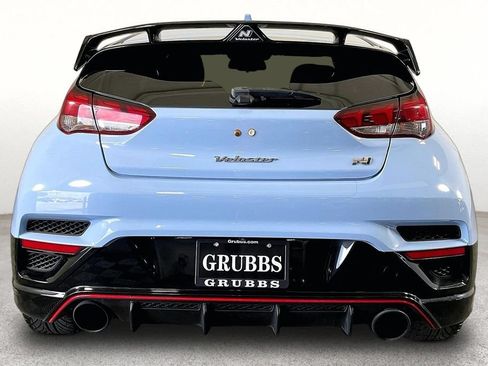 Used 2020 Hyundai Veloster N w/ Performance Package FWD image 5