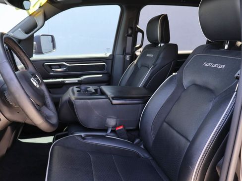 Used 2025 RAM 1500 Laramie AWD/4WD image 9