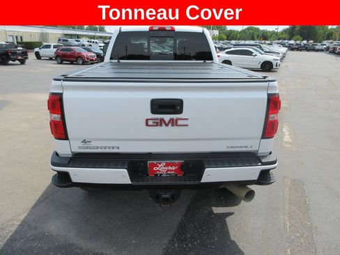 Used 2019 GMC Sierra 2500 Denali w/ Duramax Plus Package AWD/4WD image 9