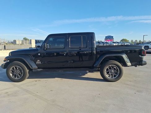 Used 2022 Jeep Gladiator Overland w/ Popular Equipment Package image 8