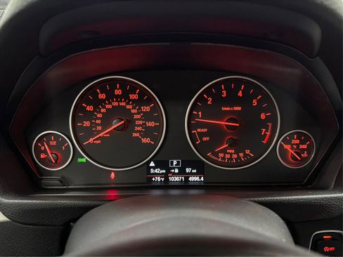 Used 2016 BMW 320i Sedan image 32