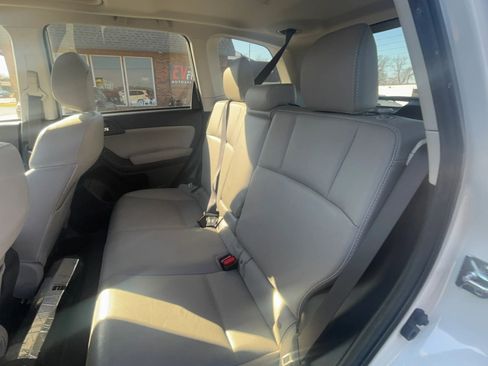 Used 2015 Subaru Forester 2.5i Touring w/ Eyesight & Navigation System image 14