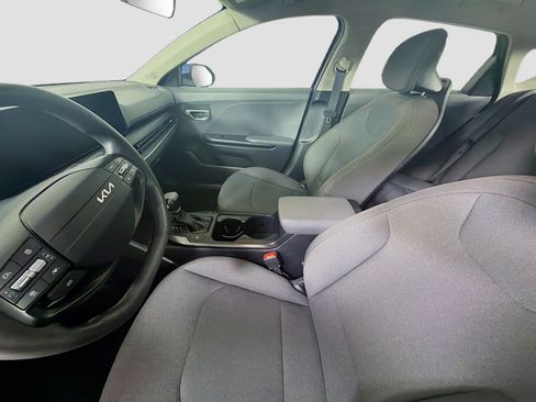 Used 2025 Kia K4 FWD image 13