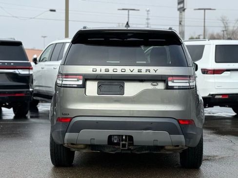 Used 2018 Land Rover Discovery SE image 42