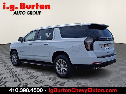 New 2026 Chevrolet Suburban Premier w/ Sun And Tow Package AWD/4WD image 3