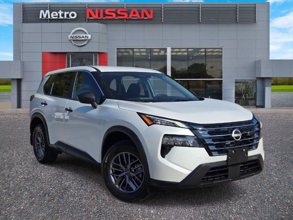 Certified 2025 Nissan Rogue S FWD image 1