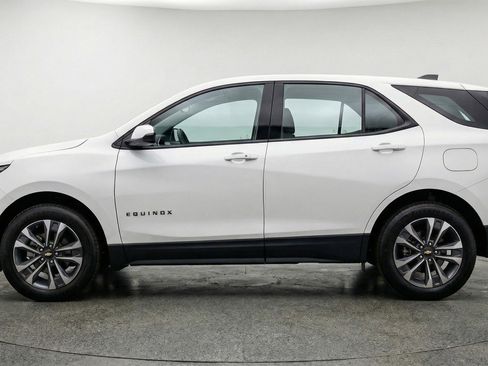 Used 2025 Chevrolet Equinox LT FWD image 5