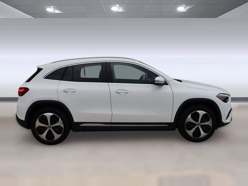 New 2025 Mercedes-Benz GLA 250 image 6
