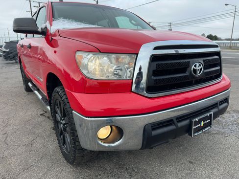 Used 2012 Toyota Tundra 4x4 CrewMax image 19