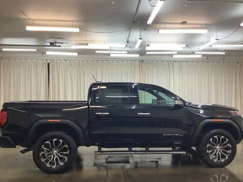 Used 2024 GMC Canyon Denali AWD/4WD image 5