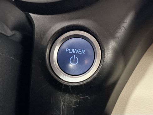 Certified 2022 Toyota Sienna Platinum image 22