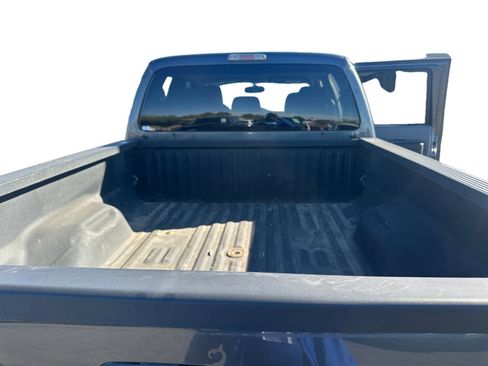 Used 2016 Ford F250 XLT w/ XLT Premium Package AWD/4WD image 18