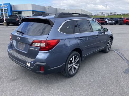 Used 2018 Subaru Outback 2.5i Limited image 7