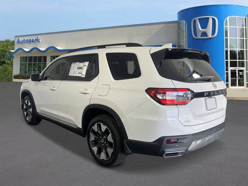New 2026 Honda Pilot Elite image 3