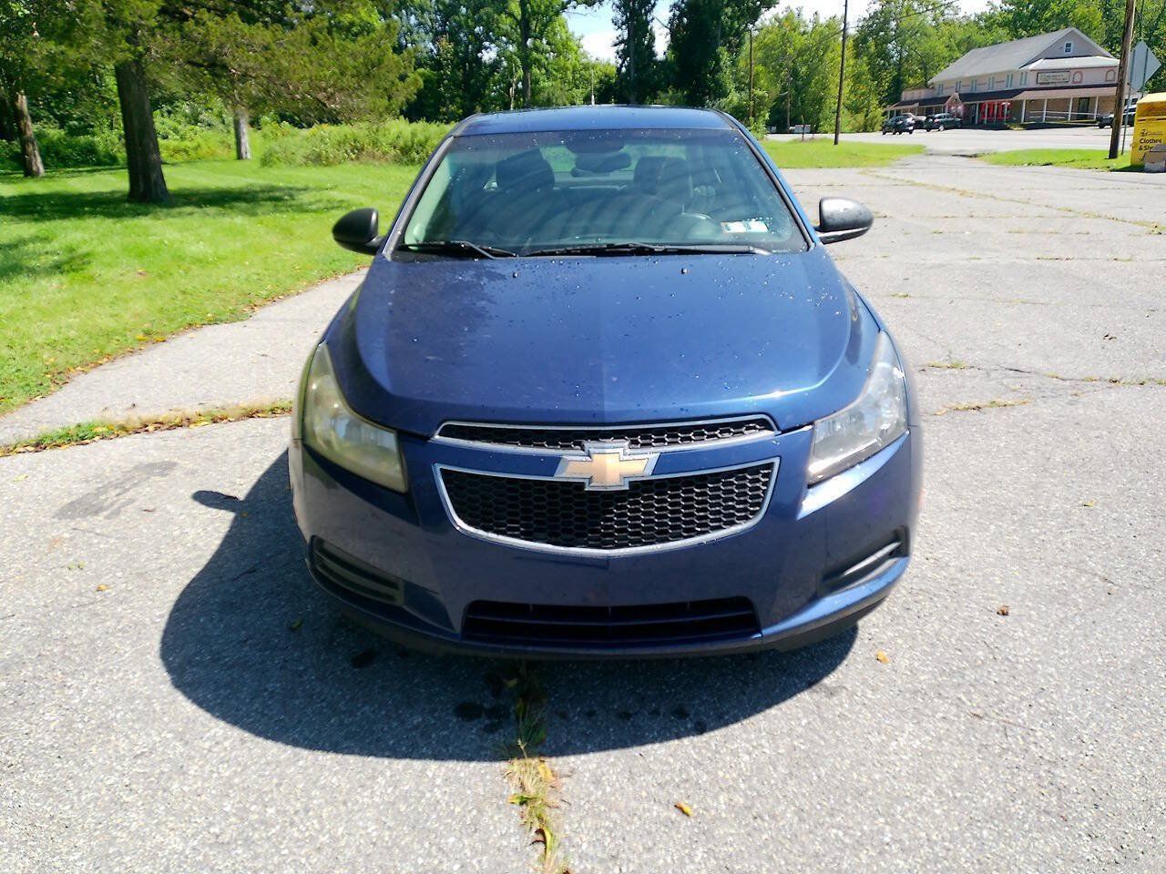 Used 2012 Chevrolet Cruze LS FWD image 3