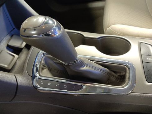 Used 2017 Chevrolet Cruze LT image 26