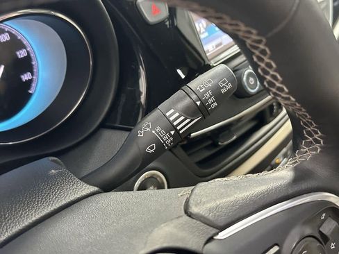 Used 2017 Buick Envision Essence image 18