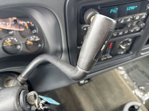 Used 2004 GMC Sierra 2500 SLE image 17