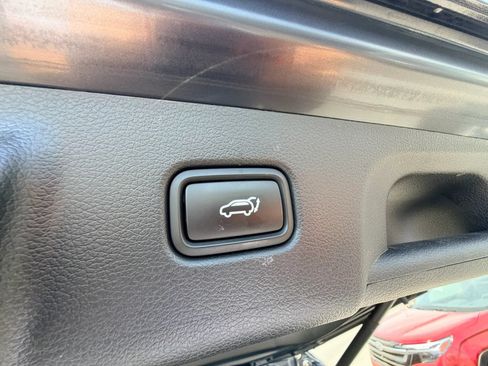 Used 2024 Hyundai Palisade SEL AWD/4WD image 30