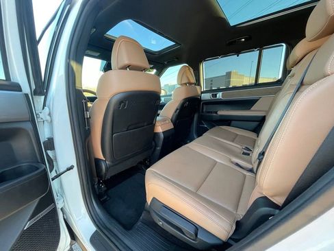 Used 2024 Hyundai Santa Fe Limited image 20