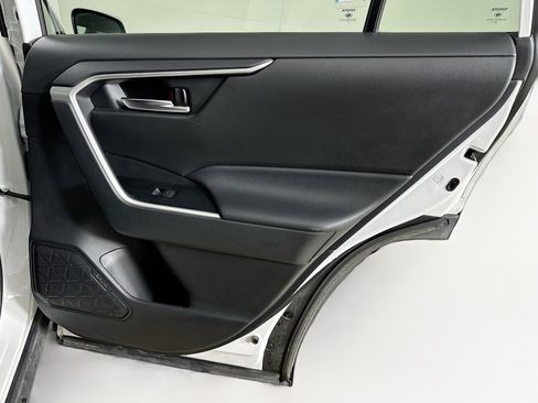 Used 2024 Toyota RAV4 XLE image 28