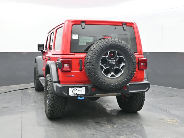 Used 2022 Jeep Wrangler Unlimited Rubicon 4xe w/ Cold Weather Group AWD/4WD image 4