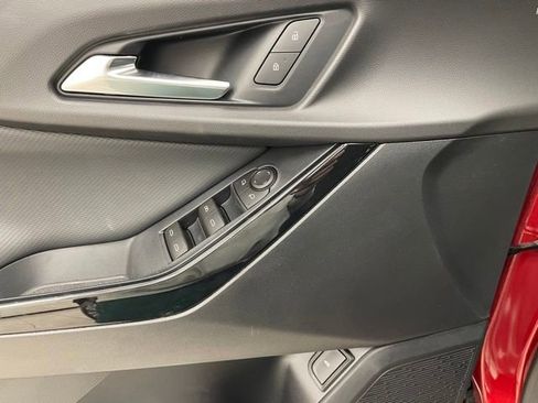 New 2026 Chevrolet Equinox LT w/ Convenience Package II AWD/4WD image 11