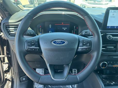 Used 2023 Ford Escape ST-Line AWD/4WD image 22