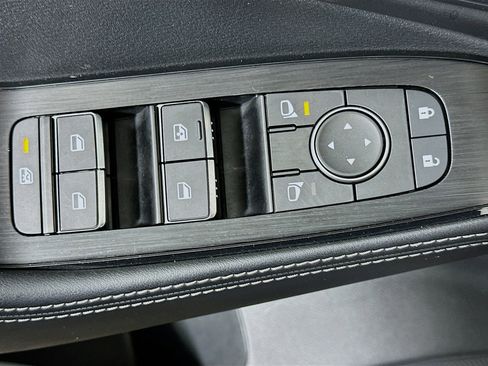 Used 2023 Nissan Rogue SL w/ SL Premium Package image 15