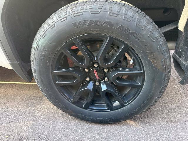 Used 2025 GMC Sierra 1500 Elevation w/ X31 Off-Road Package AWD/4WD image 5