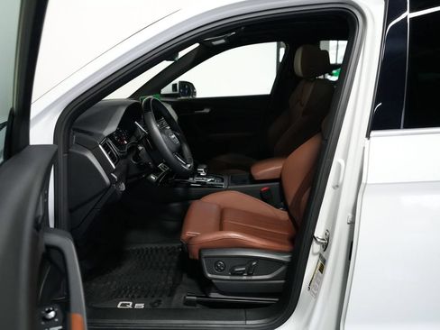 Used 2024 Audi Q5 2.0T Premium AWD/4WD image 30