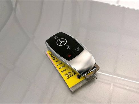 Used 2023 Mercedes-Benz GLA 250 image 9