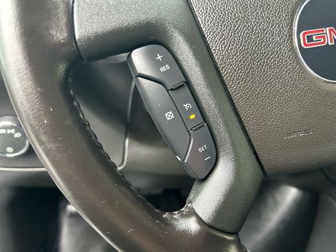 Used 2023 GMC Savana 2500 w/ Driver Convenience Package image 17