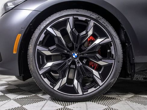 Used 2025 BMW i5 M60 w/ Executive Package image 35