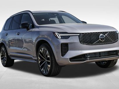 New 2026 Volvo XC90 T8 Ultra w/ Lounge Package