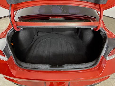 Used 2021 Hyundai Elantra Limited image 34