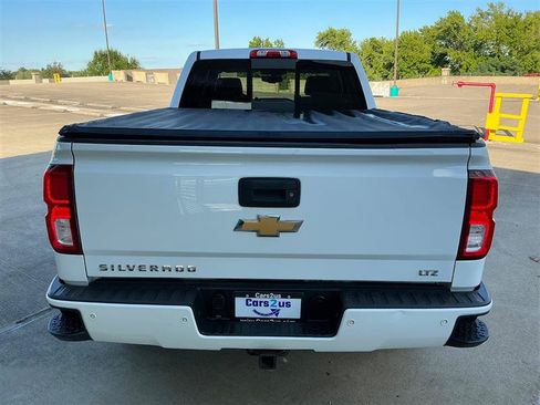Used 2017 Chevrolet Silverado 1500 LTZ Z71 w/ LTZ Plus Package AWD/4WD image 5
