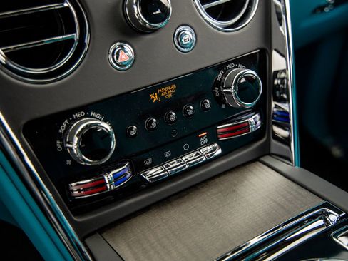 New 2026 Rolls-Royce Cullinan image 38