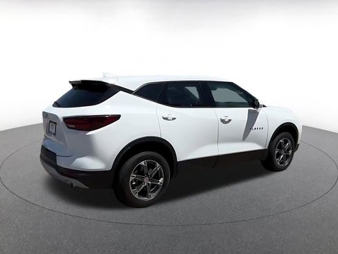 Used 2025 Chevrolet Blazer LT FWD image 15