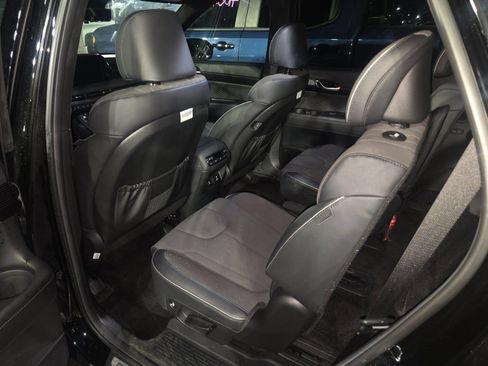 Used 2025 Hyundai Palisade Calligraphy AWD/4WD image 7