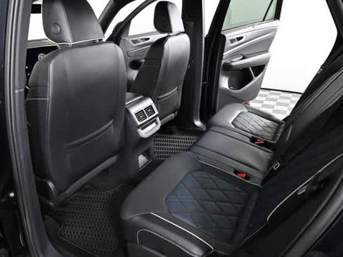Used 2024 Volkswagen Atlas Cross Sport SEL Premium R-Line AWD/4WD image 16