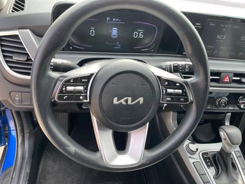 Used 2024 Kia Seltos LX AWD/4WD image 7